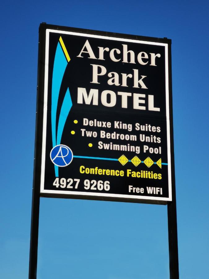 רוקהמפטון Archer Park Motel מראה חיצוני תמונה